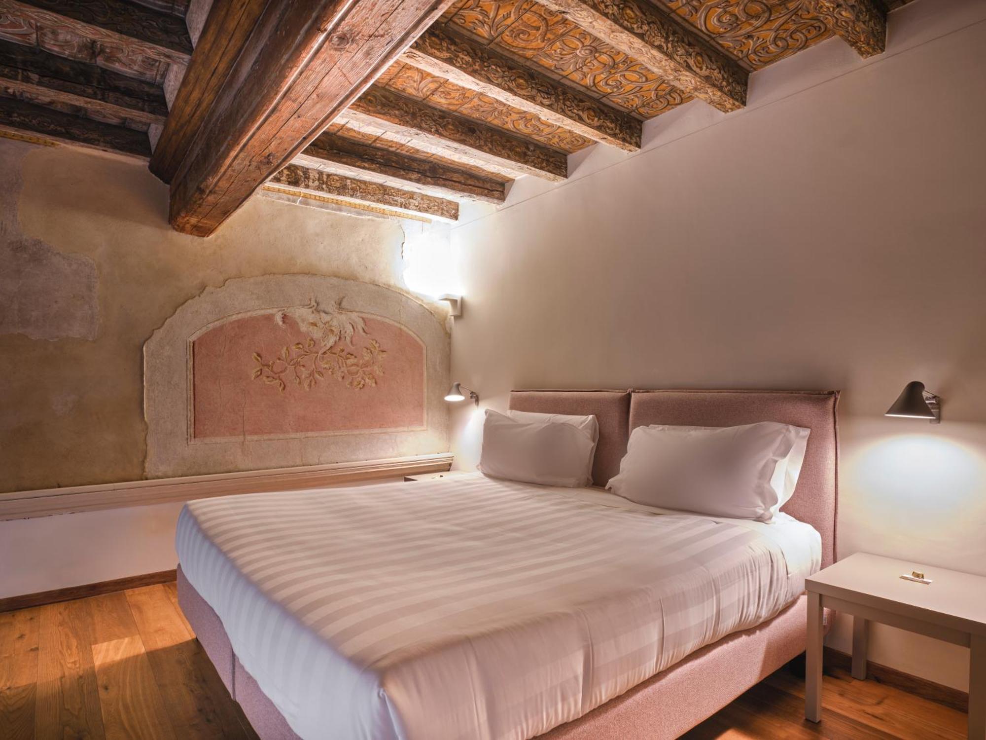 Palazzo Del Carretto-Art Apartments And Guesthouse 都灵 外观 照片